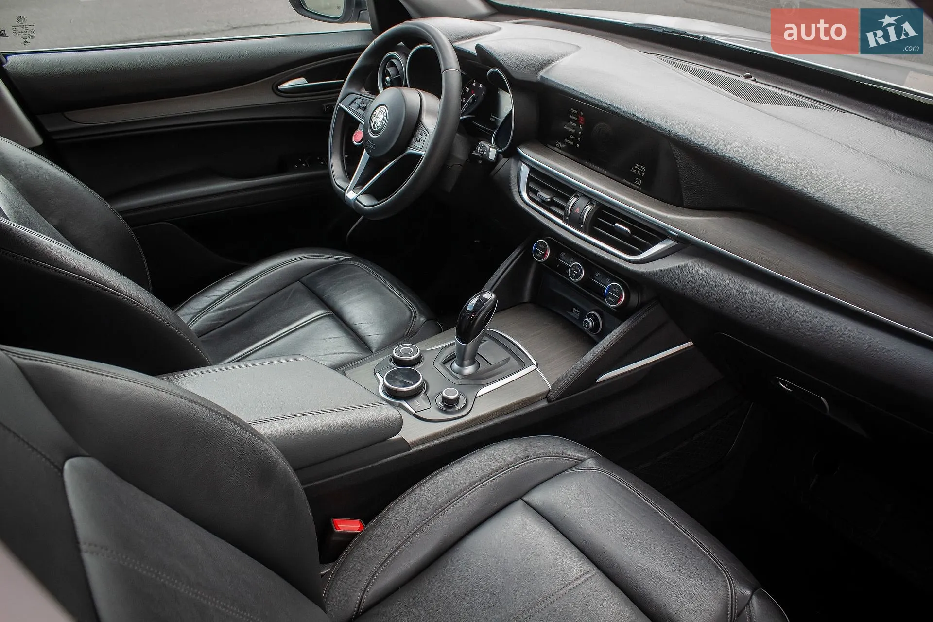 2017 Alfa Romeo Stelvio - мініатюра 14