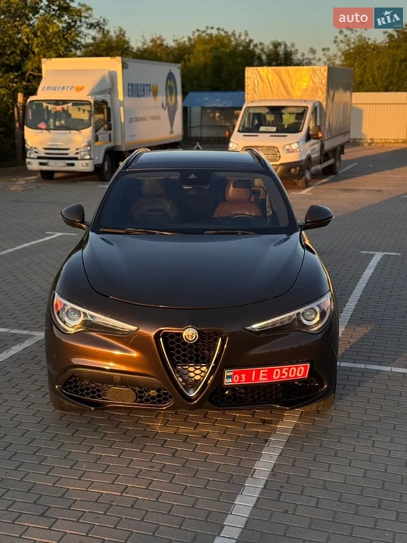 2017 Alfa Romeo Stelvio - мініатюра 4