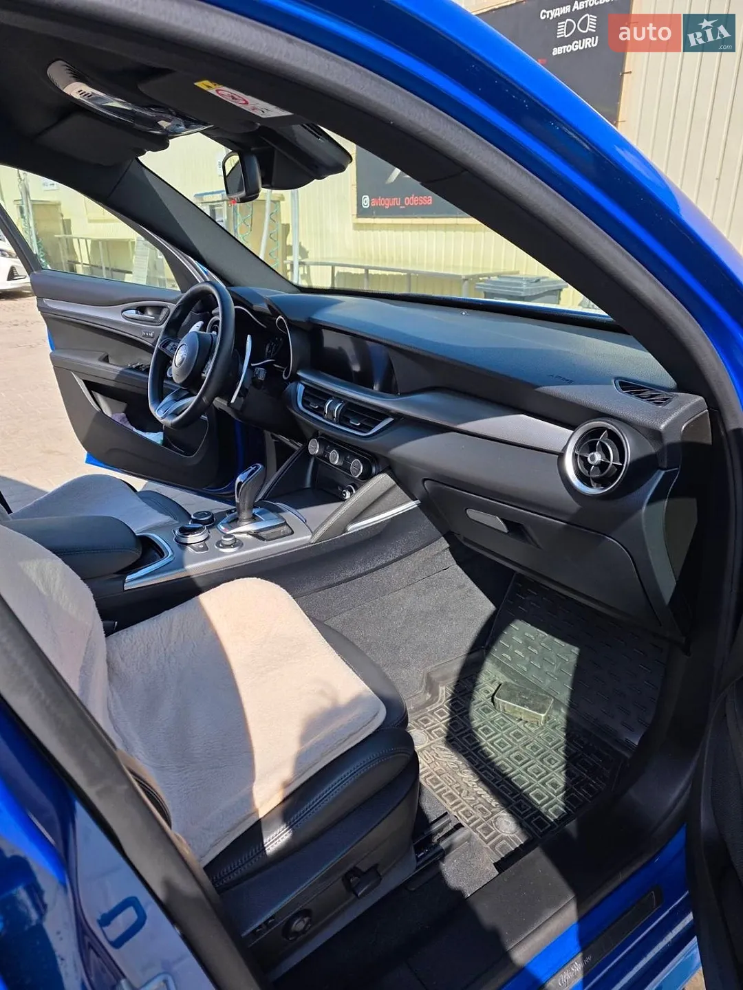 2022 Alfa Romeo Stelvio - мініатюра 3