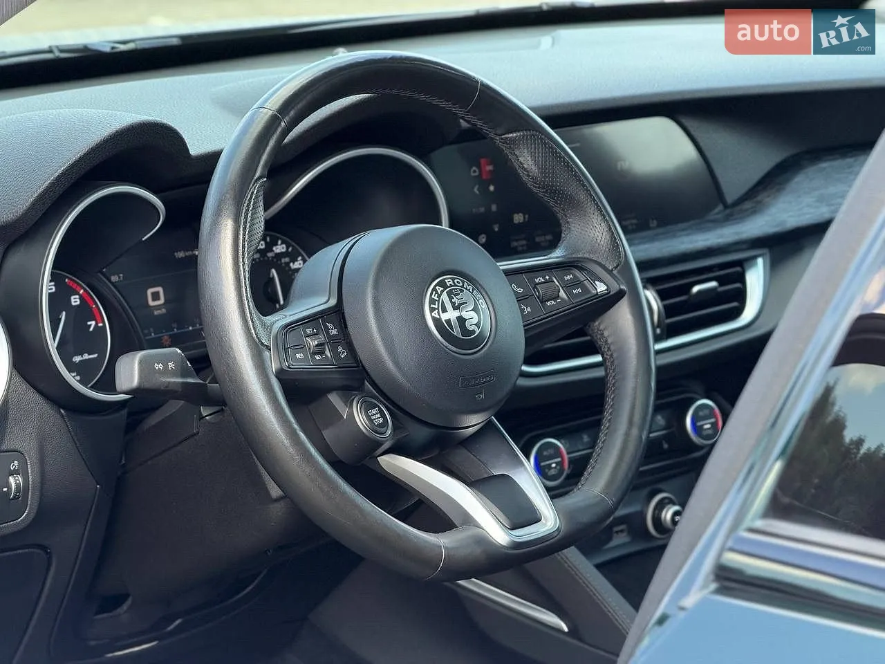 2020 Alfa Romeo Stelvio - мініатюра 29