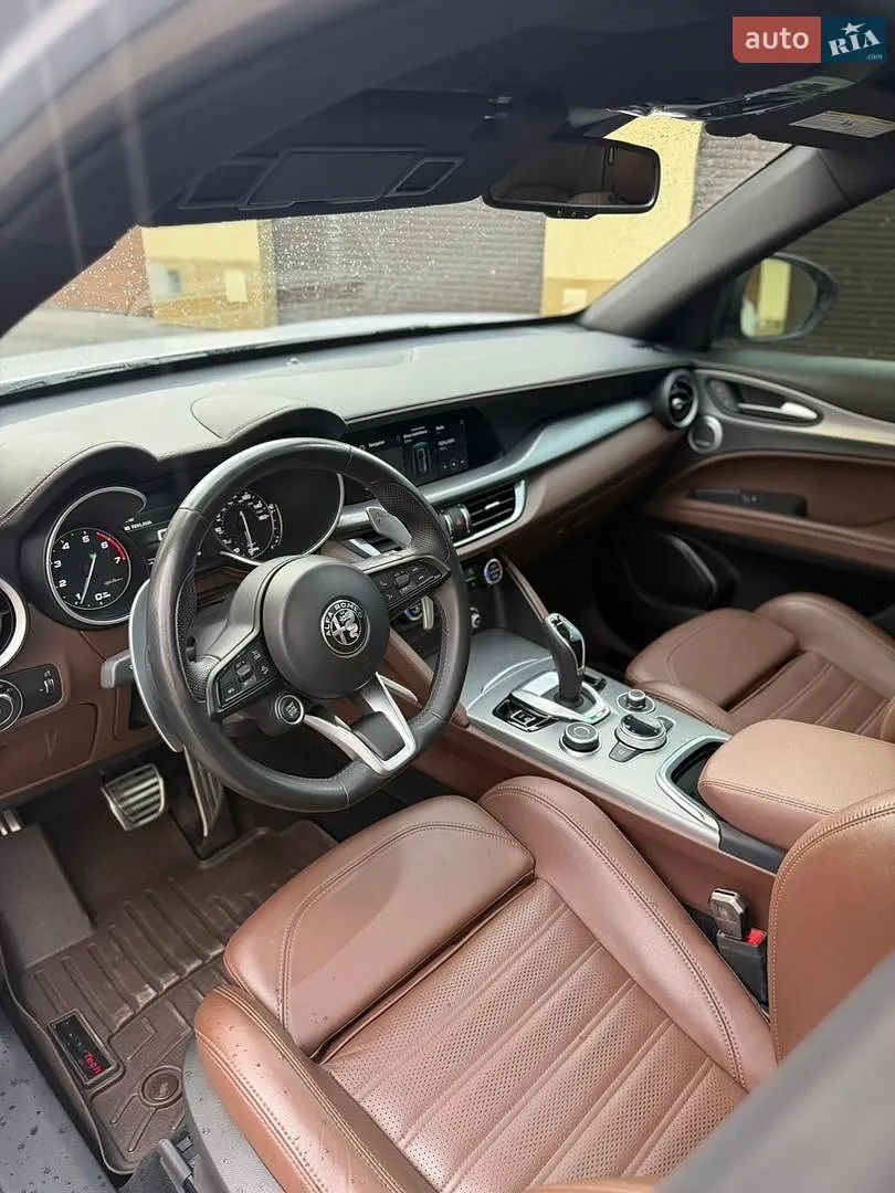 2021 Alfa Romeo Stelvio - мініатюра 23
