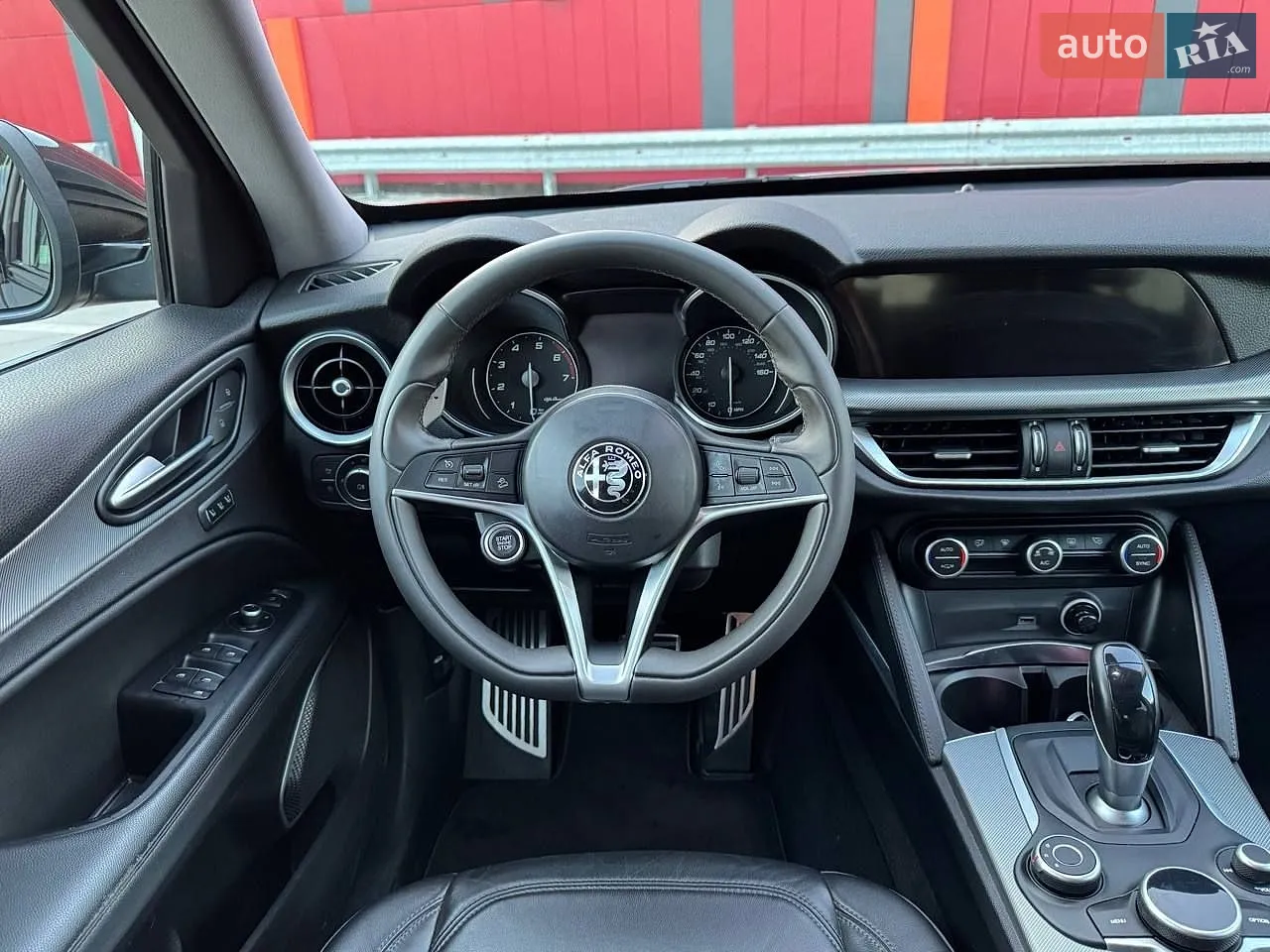 2018 Alfa Romeo Stelvio - мініатюра 8