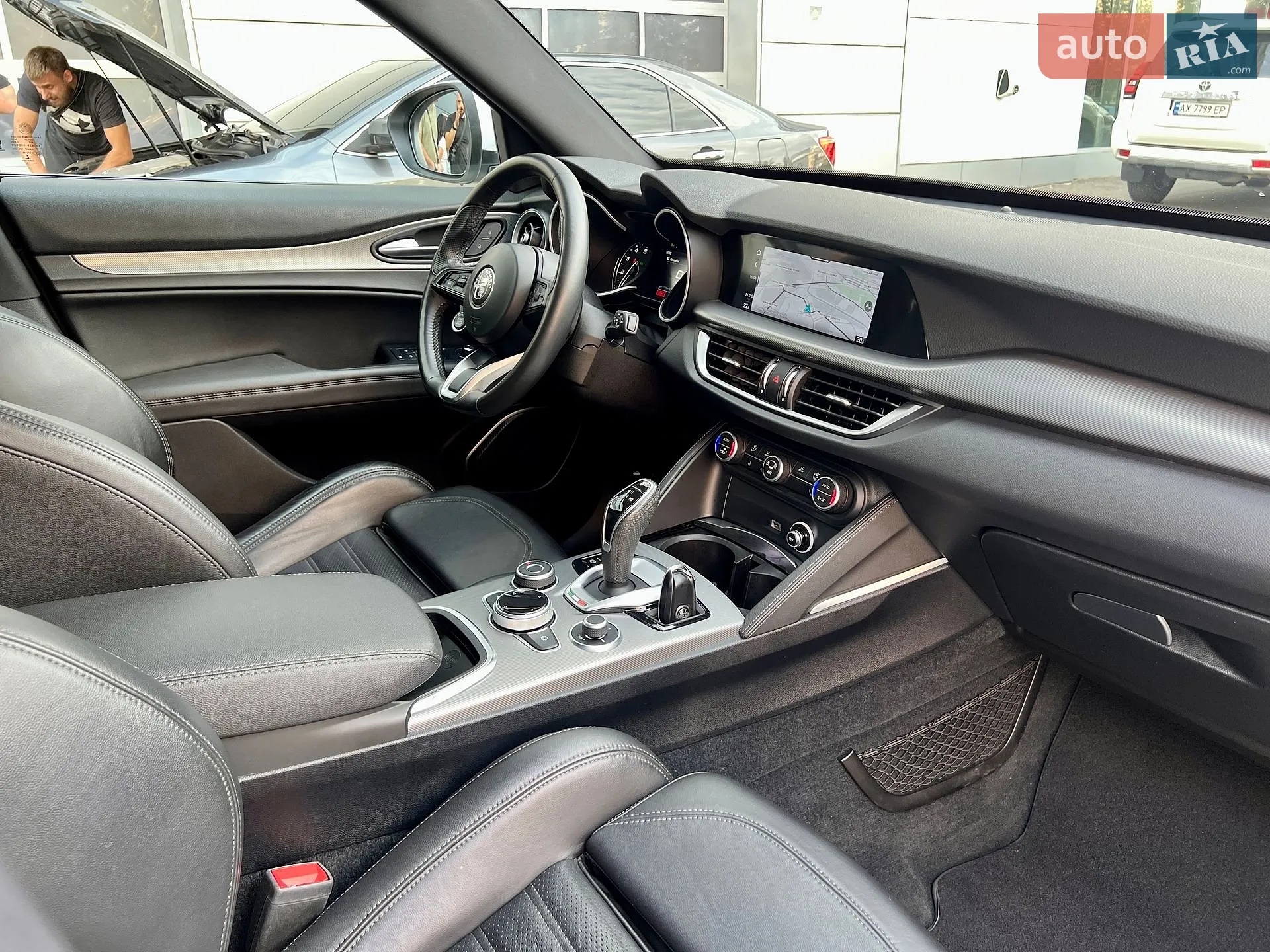 2021 Alfa Romeo Stelvio - мініатюра 22