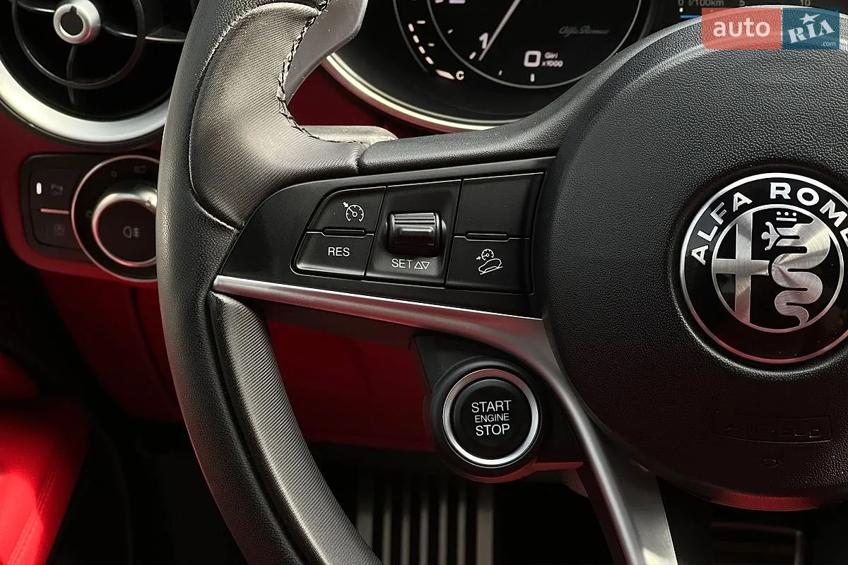 2018 Alfa Romeo Stelvio - мініатюра 11