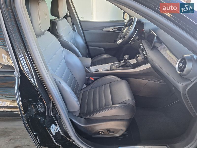 Внедорожник / Кроссовер Alfa Romeo Tonale 2023 в Полтаве