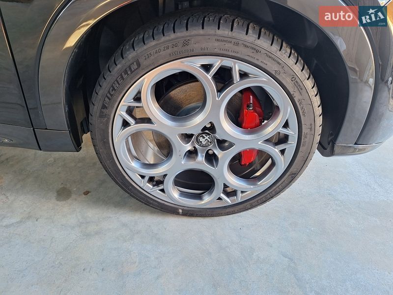 Внедорожник / Кроссовер Alfa Romeo Tonale 2023 в Полтаве