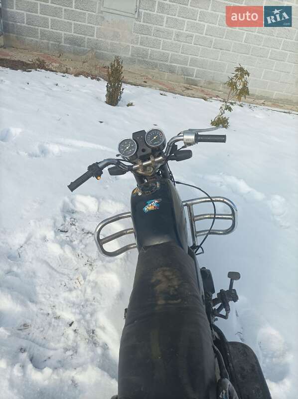 Мопеды Alpha 110 2009 в Косове