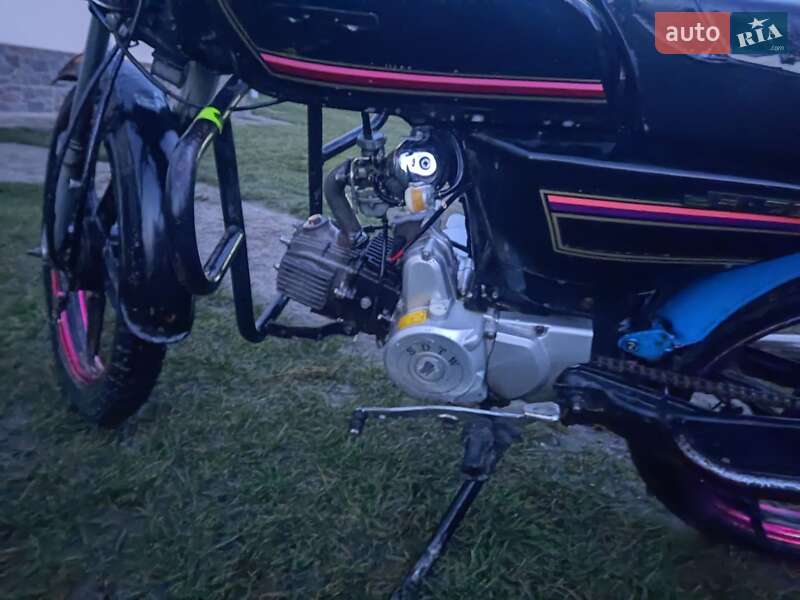 Мопеды Alpha Sabur 2013 в Львове