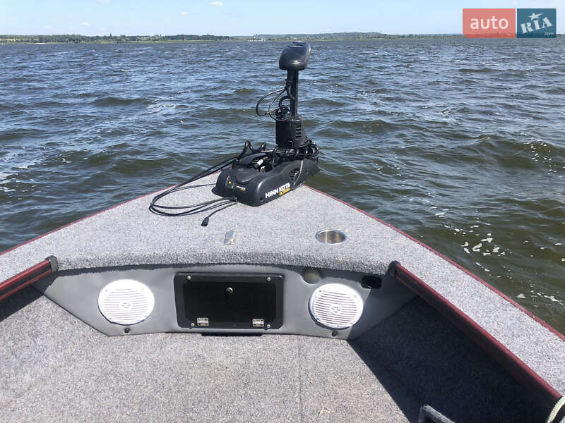 Катер Alumacraft Trophy 2017 в Полтаве