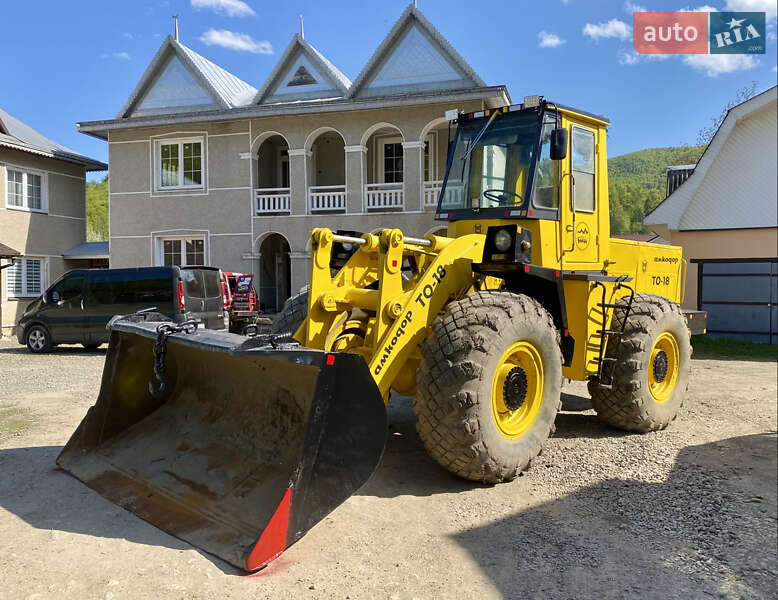 Фронтальный погрузчик Амкодор ТО-18 1993 в Косове