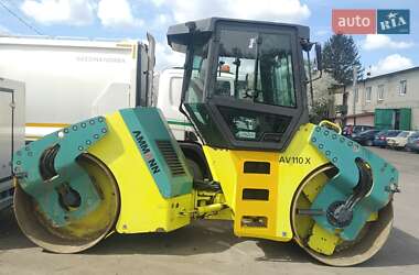 Дорожный каток Ammann AV 2006 в Луцке