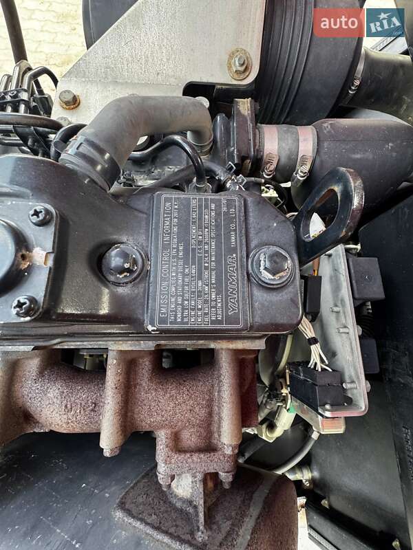Дорожній каток Ammann AV 2011 в Львові
