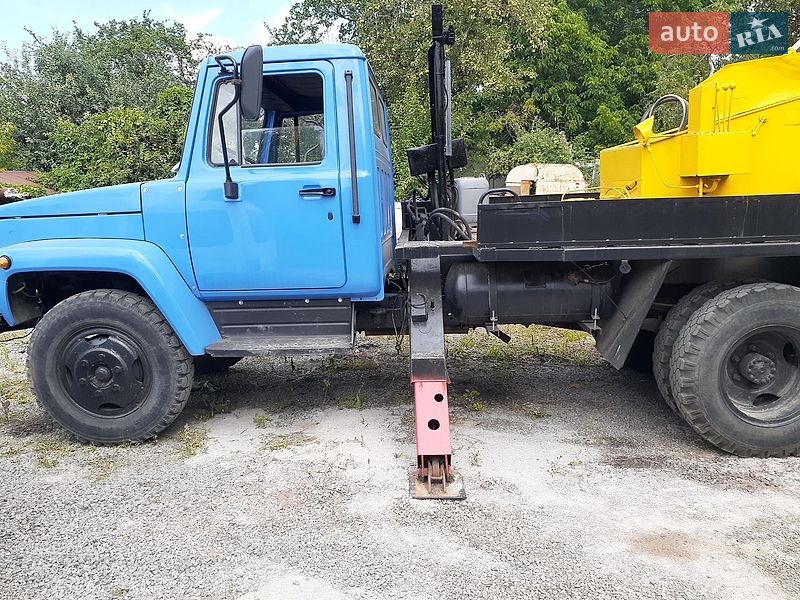 Автовишка АП 17 1996 в Умані
