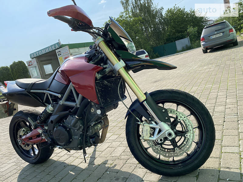 Мотоцикл Супермото (Motard) Aprilia Dorsoduro 750 SMV 2011 в Ивано-Франковске