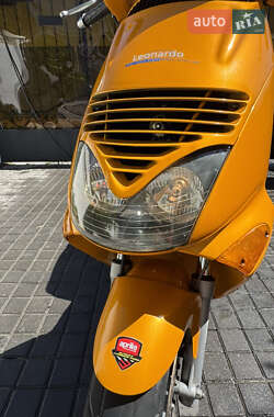 Макси-скутер Aprilia Leonardo 150 2005 в 
