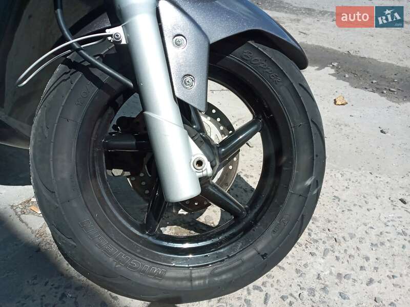 Макси-скутер Aprilia Leonardo 250 1999 в Ковеле фото 4 Макси-скутер Aprilia Leonardo 250 1999 в Ковеле