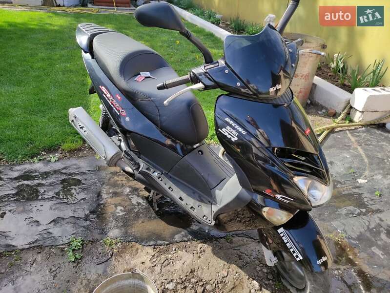 Мотороллер Aprilia Leonardo 250 2001 в 