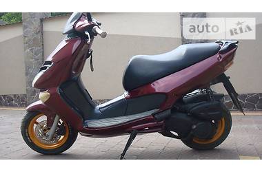 Макси-скутер Aprilia Leonardo 2002 в Ивано-Франковске