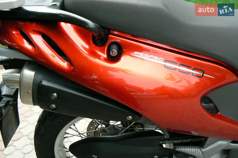 Мотоцикл Туризм Aprilia Pegaso 650 2001 в Гнівані