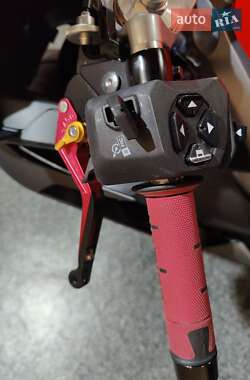 Спортбайк Aprilia RS 660 2021 в 