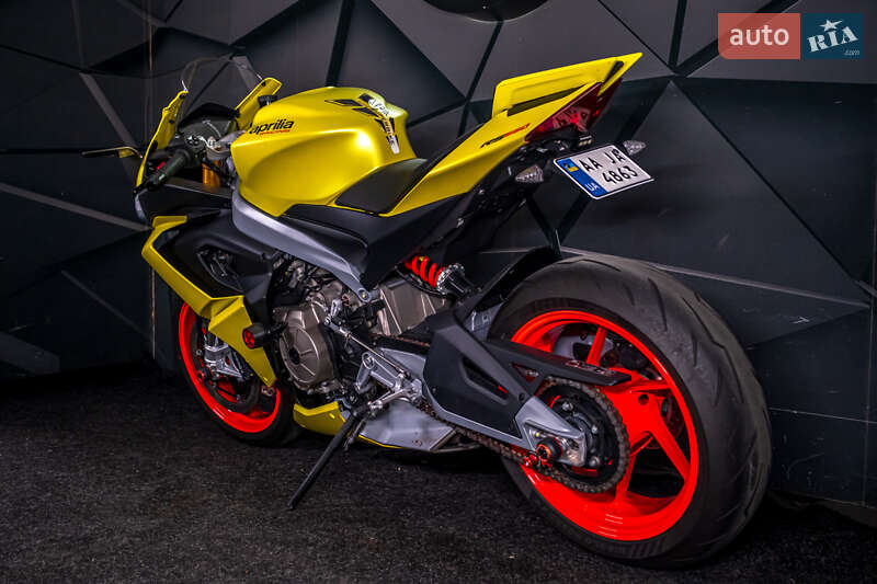Спортбайк Aprilia RS 660 2024 в Києві фото 6 Спортбайк Aprilia RS 660 2024 в Києві
