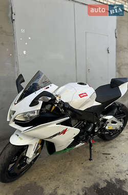 Спортбайк Aprilia RSV 1000 R 2011 в Києві