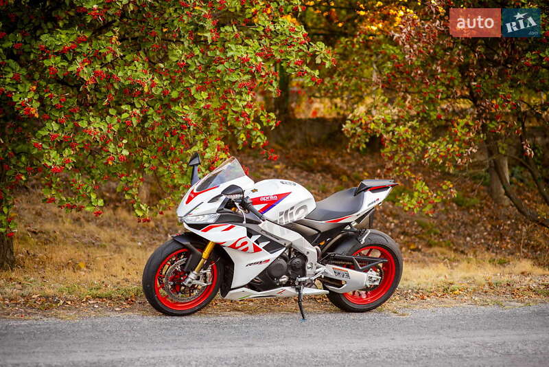 Спортбайк Aprilia RSV4 2023 в Днепре фото 2 Спортбайк Aprilia RSV4 2023 в Днепре