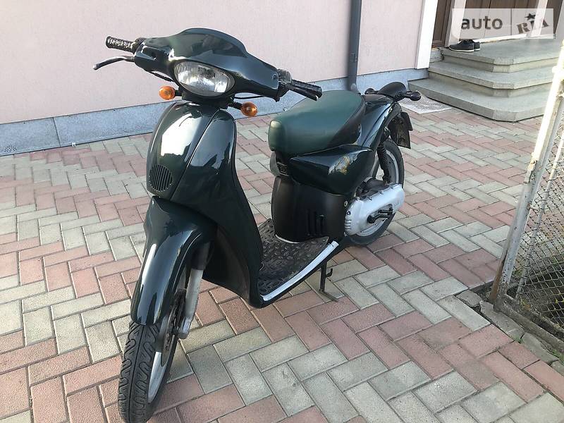 Скутер Aprilia Scarabeo 1996 в Косове