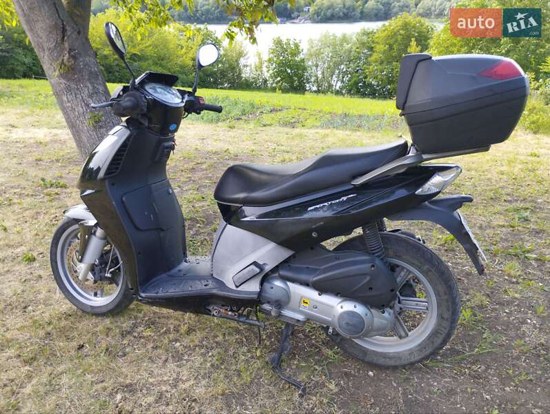 Макси-скутер Aprilia Sportcity 2009 в Каменец-Подольском
