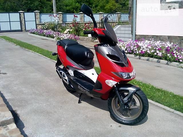 Мопеды Aprilia SR 2004 в Коломые