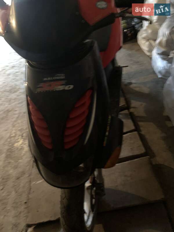 Грузовые мотороллеры, мотоциклы, скутеры, мопеды Aprilia SR 2000 в Литине