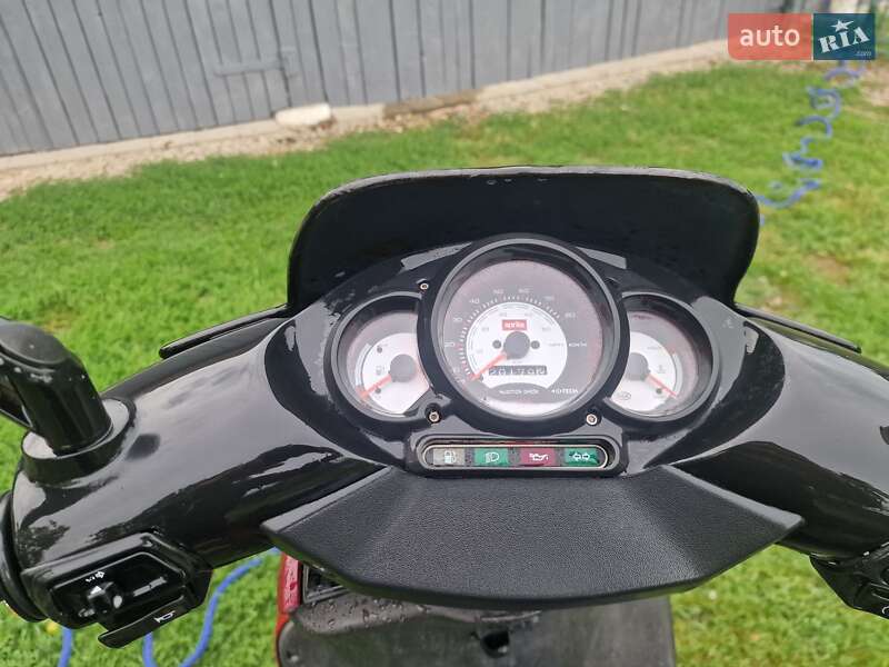 Мопеды Aprilia SR 2003 в Богородчанах