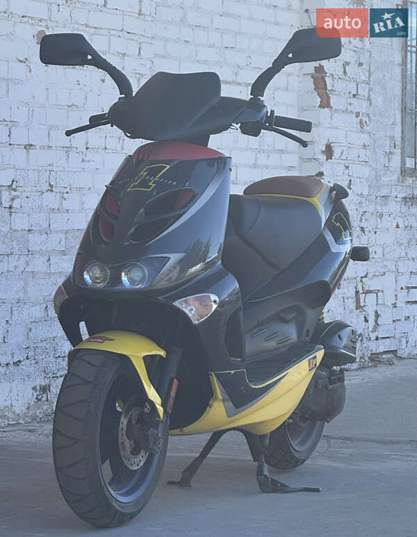Мопеды Aprilia SR 2001 в 
