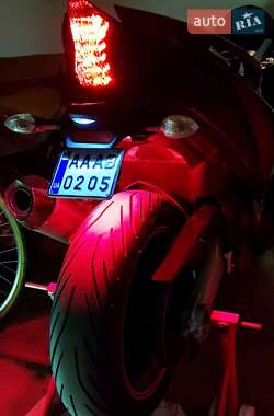 Макси-скутер Aprilia SRV 2012 в 