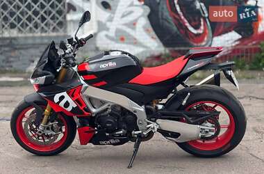 Мотоцикл Без обтекателей (Naked bike) Aprilia Tuono V4 1100 2021 в 