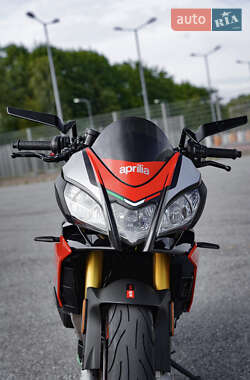 Мотоцикл Без обтекателей (Naked bike) Aprilia Tuono V4 1100 2018 в 