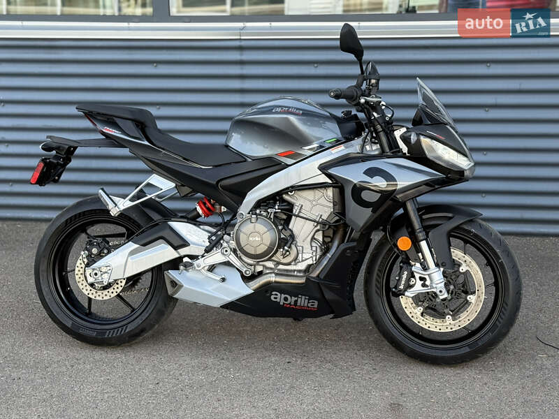 Aprilia Tuono 2023