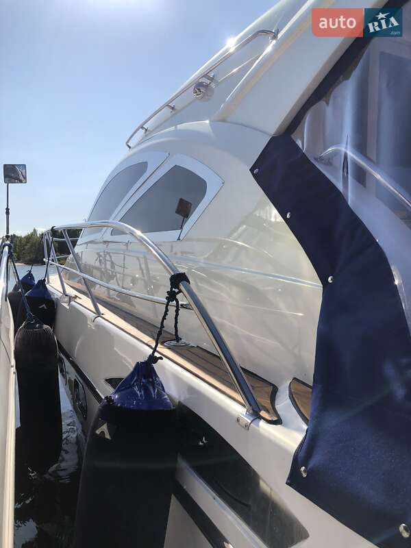 Моторная яхта Aquador 32 2012 в Киеве