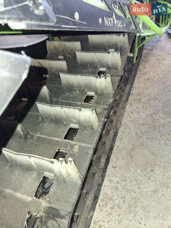 Гірські снігоходи Arctic cat M 8000 Mountain 2017 в Чернігові