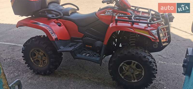 Квадроцикл утилітарний Arctic cat TRV 700 2012 в Чернігові