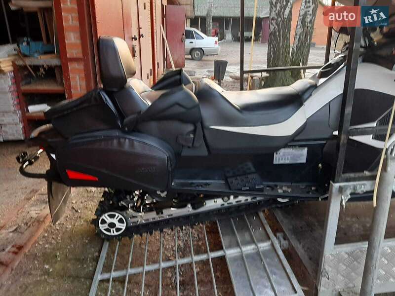 Снегоходы для охоты и рыбалки Arctic cat TZ1 LXR 2010 в Киеве