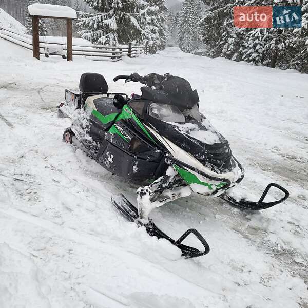Горные снегоходы Arctic cat Z1 2010 в Рахове