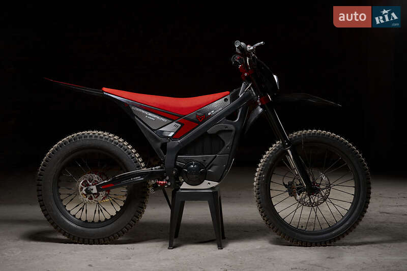 Мотоцикл Внедорожный (Enduro) Arctic Leopard E-X 800 2024 в 
