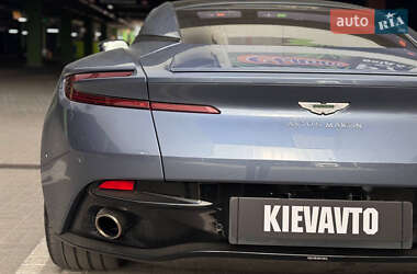 Купе Aston Martin DB11 2017 в 