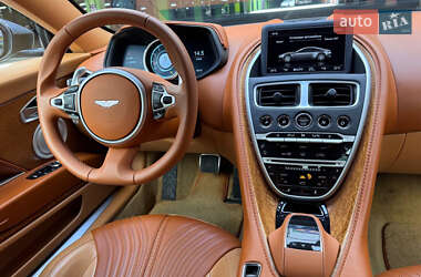 Купе Aston Martin DB11 2017 в 