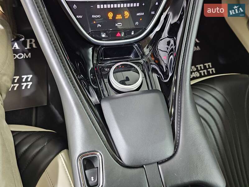 Купе Aston Martin DB11 2018 в Киеве
