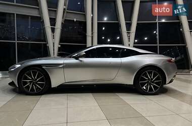 Купе Aston Martin DB11 2018 в 