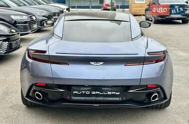 Купе Aston Martin DB11 2017 в 