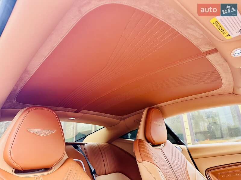 Купе Aston Martin DB11 2017 в Києві