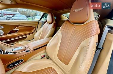 Купе Aston Martin DB11 2017 в 